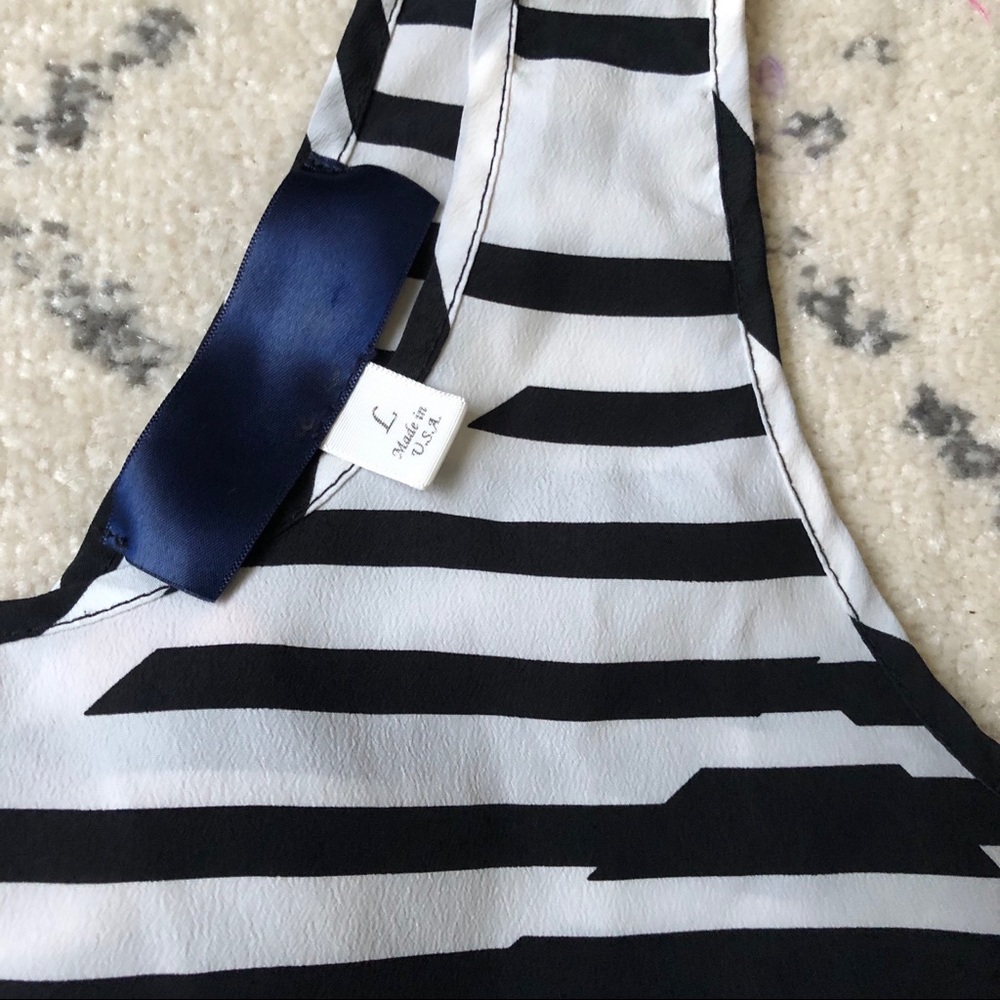 Black/White Patterned Tank - Picture 3 of 3